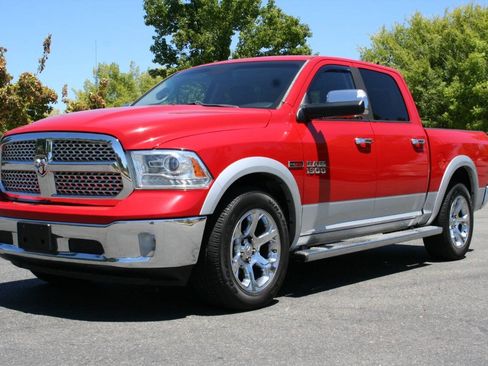 Used 2014 RAM 1500 Laramie RWD image 8