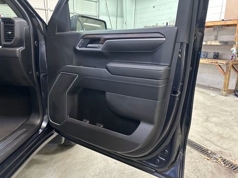 Used 2025 GMC Sierra 1500 SLT image 25