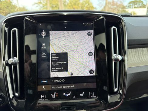 Used 2019 Volvo XC40 T5 Inscription image 24