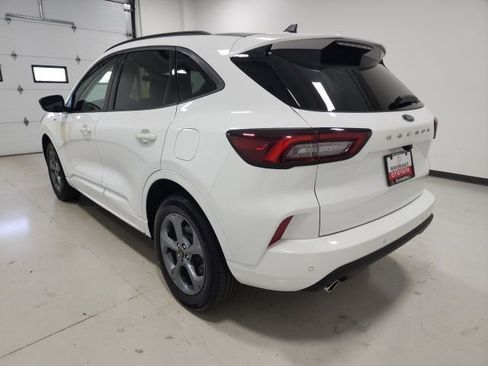 Used 2023 Ford Escape ST-Line w/ Tech Pack #1 AWD/4WD image 6