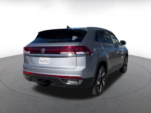 Used 2025 Volkswagen Atlas Cross Sport SE image 15