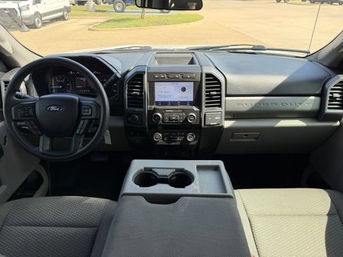 Certified 2020 Ford F250 XLT w/ FX4 Off-Road Package AWD/4WD image 21