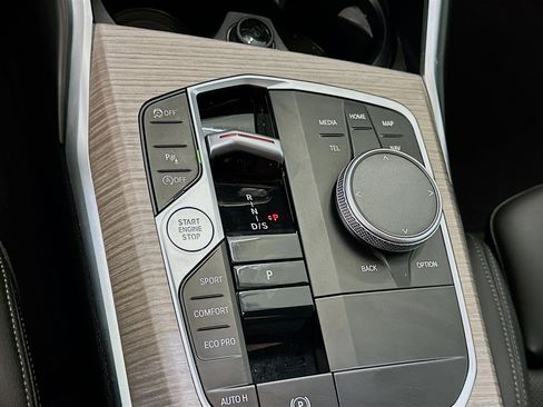 Used 2025 BMW 330i xDrive Sedan image 25