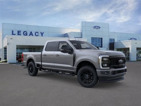 New 2026 Ford F250 Lariat w/ Black Appearance Package AWD/4WD image 7