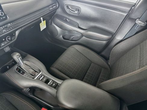 Used 2024 Honda HR-V Sport image 27