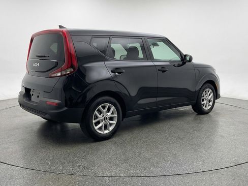Used 2025 Kia Soul LX w/ LX Technology Package image 9