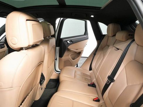 Certified 2024 Porsche Macan w/ Premium Plus Package AWD/4WD image 22