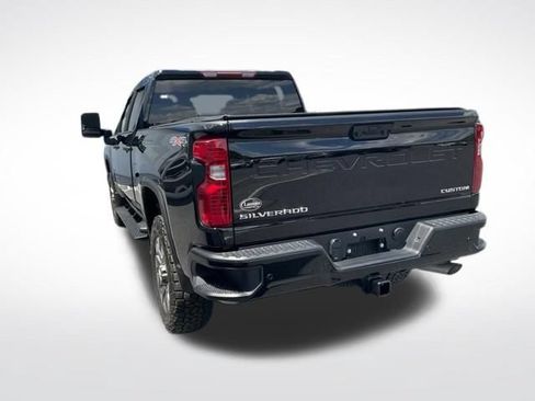 Used 2025 Chevrolet Silverado 2500 Custom w/ Custom Value Package AWD/4WD image 13