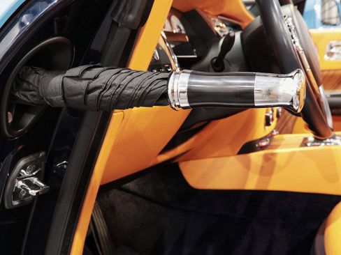 Used 2017 Rolls-Royce Dawn image 23