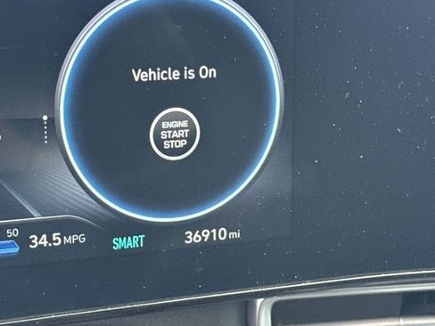 Used 2023 Hyundai Elantra SEL w/ Convenience Package image 15