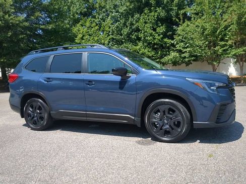 Used 2025 Subaru Ascent Onyx Edition AWD/4WD image 2