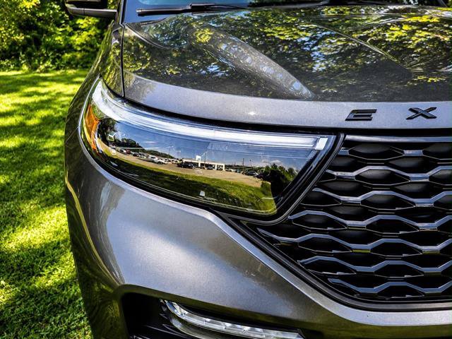 Used 2020 Ford Explorer ST w/ Premium Technology Package AWD/4WD image 10