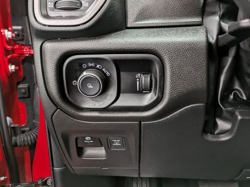 Used 2025 RAM 1500 Tradesman image 21