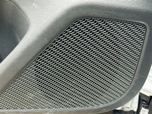 Used 2024 Mitsubishi Outlander ES image 20