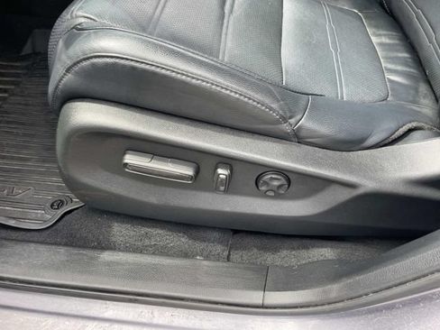 Used 2019 Honda CR-V Touring image 25