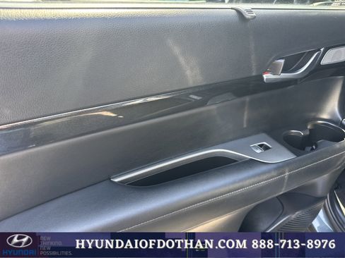 Used 2021 Hyundai Palisade Limited image 11