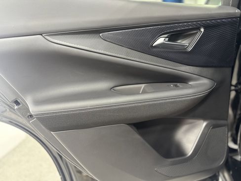 Used 2024 Chevrolet Blazer EV LT image 17