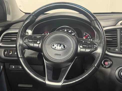 Used 2016 Kia Sorento SX AWD/4WD image 16