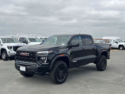 New 2026 GMC Canyon Elevation RWD image 7