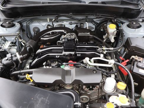 Used 2012 Subaru Forester 2.5X Premium w/ All-Weather Pkg AWD/4WD image 39