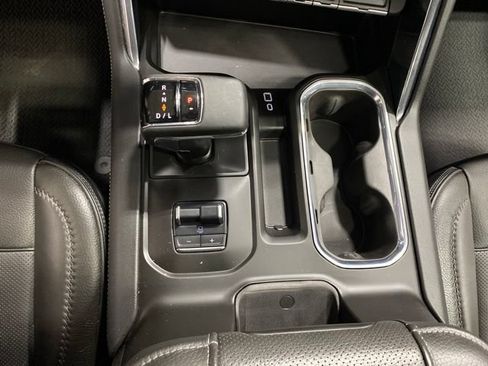 Used 2023 GMC Sierra 1500 Denali w/ Technology Package AWD/4WD image 12