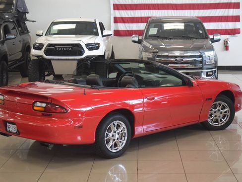 Used 2002 Chevrolet Camaro Z28 RWD image 30