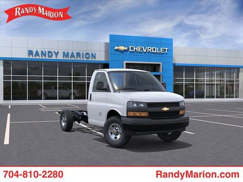 New 2026 Chevrolet Express 3500 w/ Power Convenience Package RWD image 1
