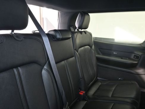 Used 2024 Jeep Wagoneer Series II image 29