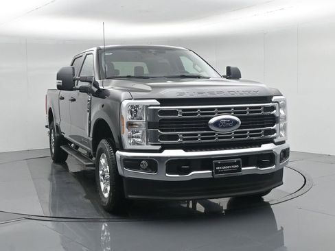 New 2026 Ford F250 XLT w/ FX4 Off-Road Package image 54