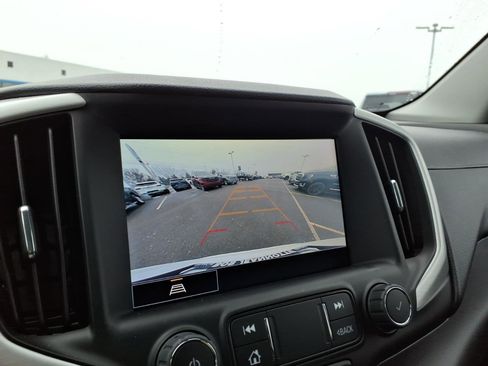 Certified 2022 GMC Terrain SLE w/ Driver Convenience Package image 18