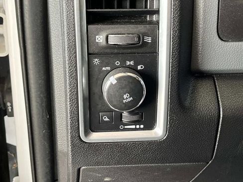 Used 2017 RAM 1500 Big Horn image 27