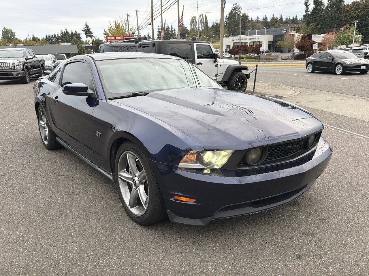 Used 2010 Ford Mustang GT Premium RWD image 10