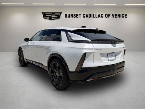 Certified 2024 Cadillac Lyriq Sport RWD image 5