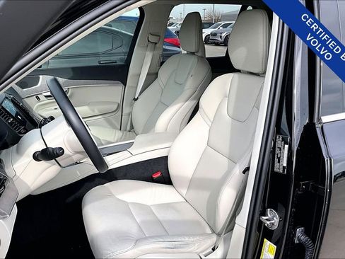 Used 2025 Volvo XC90 T8 Plus w/ Protection Package Premier image 32
