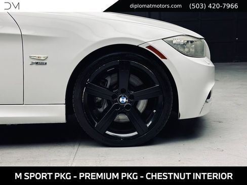Used 2011 BMW 335i xDrive Sedan AWD/4WD image 46