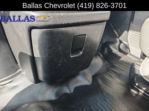 Used 2017 Chevrolet Express 2500 image 21