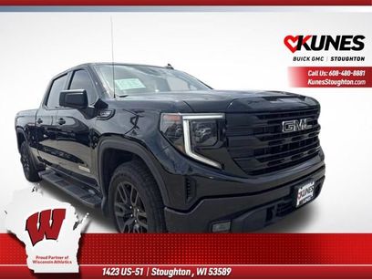 Used 2024 GMC Sierra 1500 Elevation w/ LPO, Elevation Black Package