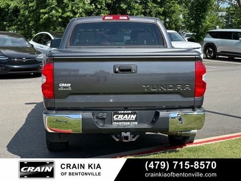 Used 2018 Toyota Tundra SR5 w/ SR5 Upgrade Package AWD/4WD image 6