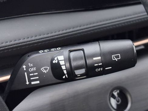 Used 2023 Nissan Ariya AWD image 18