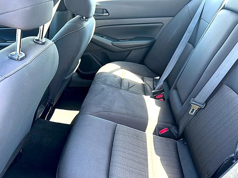 Used 2024 Nissan Altima 2.5 SV FWD image 18