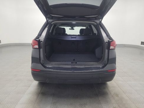 Used 2022 Chevrolet Equinox LS image 29