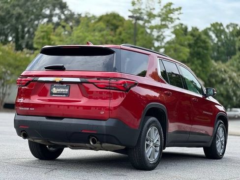Used 2023 Chevrolet Traverse LT AWD/4WD image 5