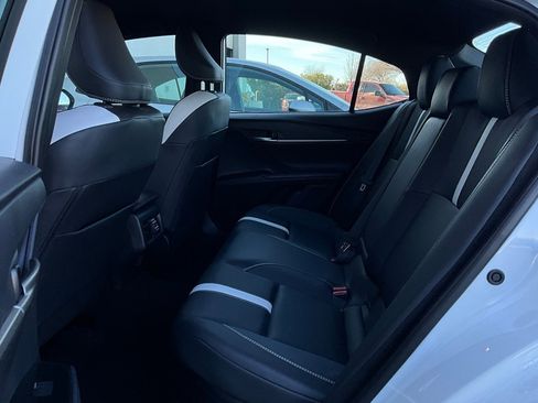 Used 2025 Toyota Camry SE image 12