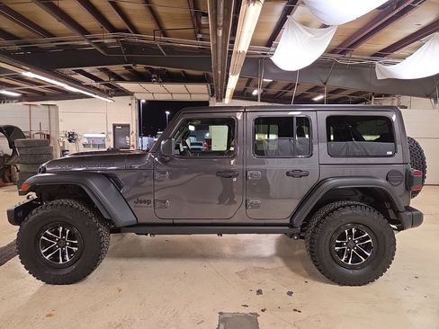 New 2026 Jeep Wrangler Unlimited Rubicon 392 image 8