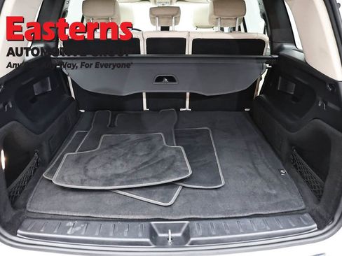 Used 2021 Mercedes-Benz GLB 250 4MATIC image 9