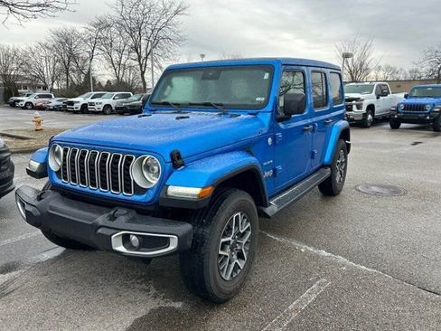 Used 2024 Jeep Wrangler Sahara w/ Technology Group image 2