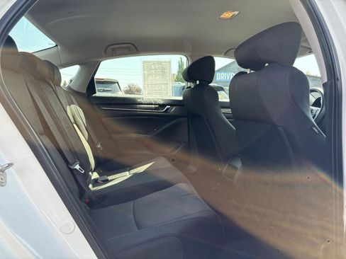 Used 2018 Honda Accord LX image 19
