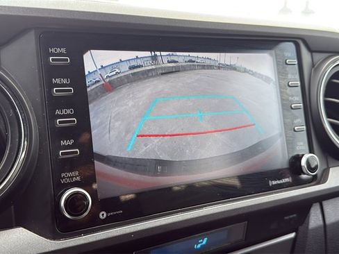 Used 2021 Toyota Tacoma TRD Off-Road image 24