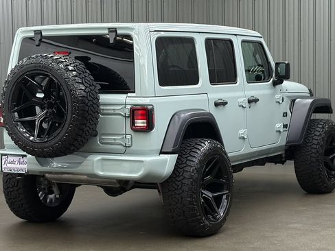 Used 2024 Jeep Wrangler Unlimited Sport AWD/4WD image 5