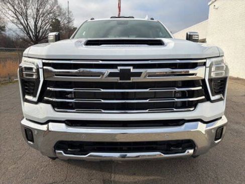 New 2026 Chevrolet Silverado 3500 LTZ w/ LTZ Convenience Package image 53